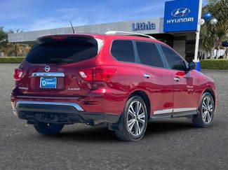 Used 2018 Nissan Pathfinder Platinum FWD video 3