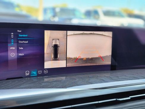 Used 2025 Cadillac Escalade IQ Luxury 1 w/ LPO, Radiant Package image 21