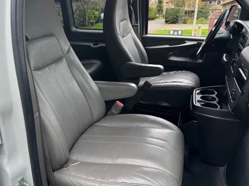 Used 2014 Chevrolet Express 2500 LS RWD image 11