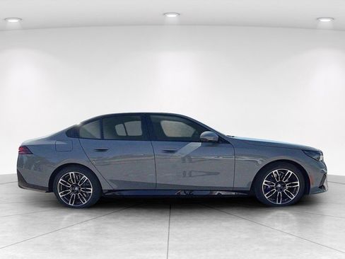 New 2026 BMW 550e xDrive w/ Executive Package AWD/4WD image 3