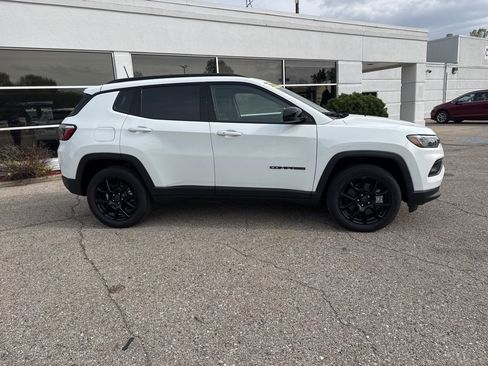 New 2026 Jeep Compass Latitude AWD/4WD image 2