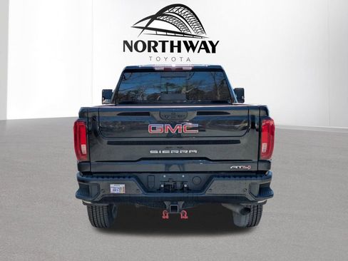 Used 2023 GMC Sierra 2500 AT4 w/ AT4 Preferred Package AWD/4WD image 5