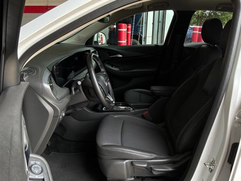 Used 2025 Buick Encore GX Preferred FWD image 10