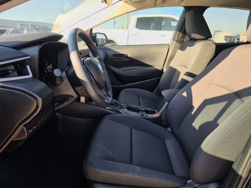 Used 2026 Toyota Corolla LE FWD image 27