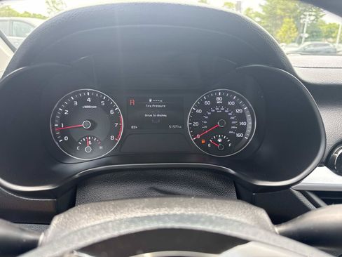 Used 2023 Kia Forte LXS w/ LXS Technology Package FWD image 32