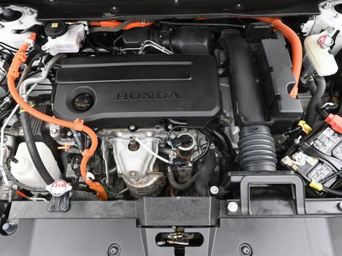 Used 2023 Honda CR-V Sport Touring image 29