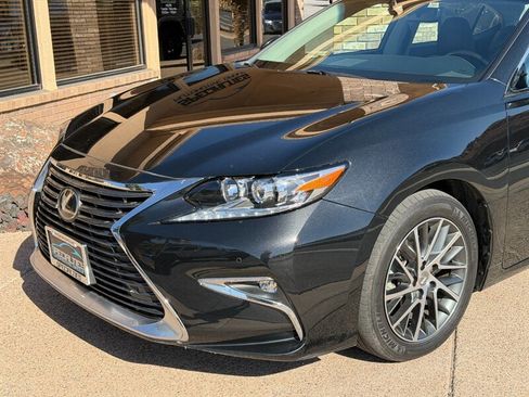 Used 2017 Lexus ES 350 w/ Navigation System Package image 12