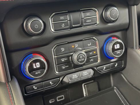 Used 2022 Chevrolet Tahoe RST w/ Luxury Package image 40