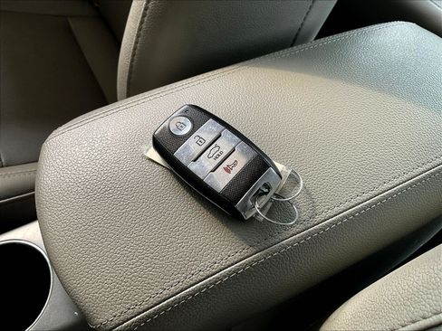Used 2016 Kia Forte EX w/ EX Premium Package FWD image 31