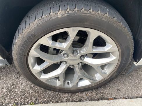 Used 2019 GMC Yukon SLT w/ Open Road Package RWD image 30