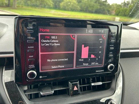 Used 2022 Toyota Corolla Cross XLE FWD image 25