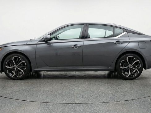 Used 2025 Nissan Altima 2.5 SR FWD image 5