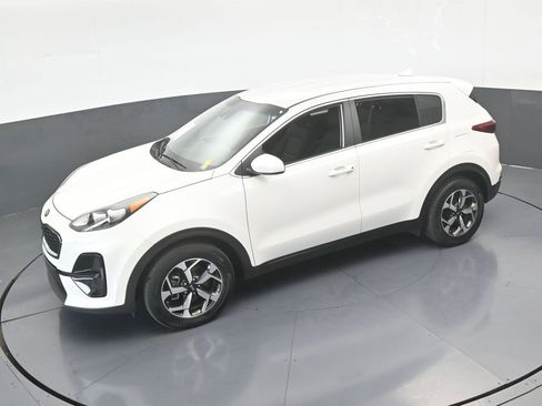 Used 2022 Kia Sportage LX image 40