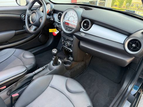 Used 2013 MINI Cooper Roadster FWD image 82
