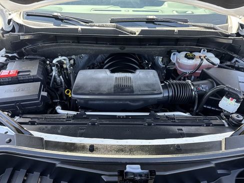 Certified 2024 Chevrolet Suburban Z71 w/ Luxury Package AWD/4WD image 36