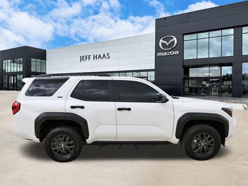 Used 2025 Toyota 4Runner SR5 image 5