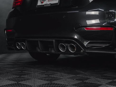 Used 2015 BMW M4 Coupe w/ Executive Package RWD image 21