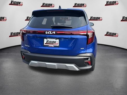 Certified 2024 Kia Seltos LX AWD/4WD image 8