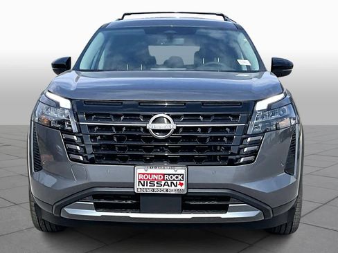 New 2026 Nissan Pathfinder SL image 3