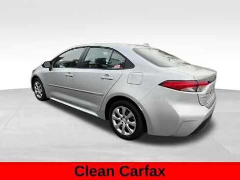 Used 2025 Toyota Corolla LE image 5