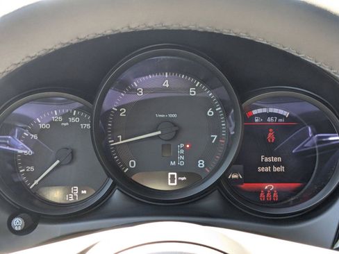 Certified 2025 Porsche Macan image 17