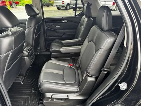 Used 2023 Honda Pilot EX-L image 13