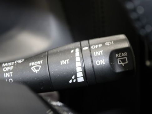 Used 2024 Nissan Armada SV AWD/4WD image 40