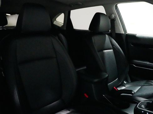 Used 2022 Kia Seltos EX image 10