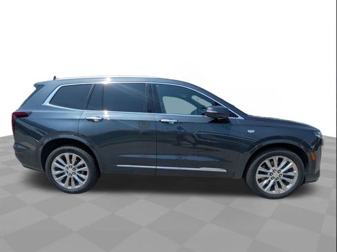 Certified 2021 Cadillac XT6 Premium Luxury AWD/4WD image 2