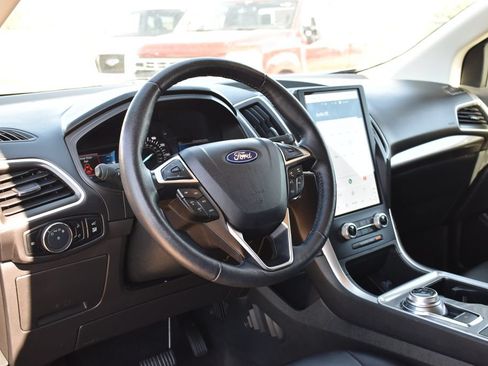 Certified 2024 Ford Edge SEL w/ Convenience Package AWD/4WD image 13