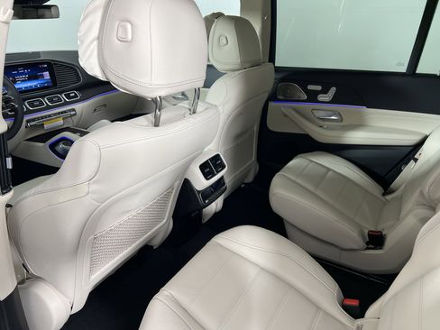 New 2026 Mercedes-Benz GLS 450 4MATIC image 21