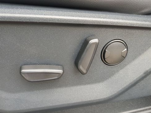 New 2026 Ford F250 Lariat w/ Lariat Premium Package image 52