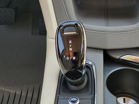 New 2026 Cadillac XT5 Premium Luxury w/ Driver Assist Package FWD image 16