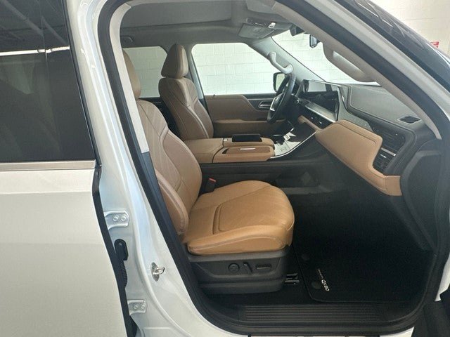 New 2027 INFINITI QX80 Luxe w/ Cargo Package AWD/4WD image 43