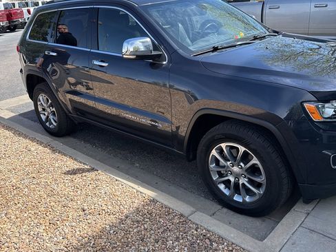 Used 2015 Jeep Grand Cherokee Limited image 2