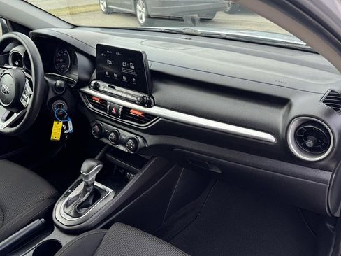 Used 2020 Kia Forte LXS image 27