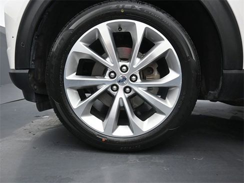 Certified 2022 Ford Explorer Platinum w/ Equipment Group 601A image 35