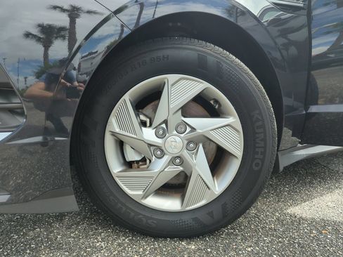 Used 2025 Hyundai Sonata SE FWD image 46