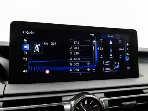 Used 2024 Lexus IS 500 image 32