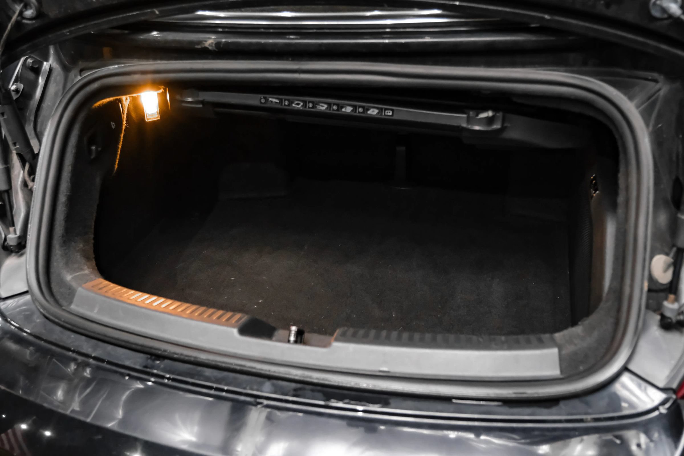 Used 2013 Volkswagen Beetle 2.0T FWD image 48
