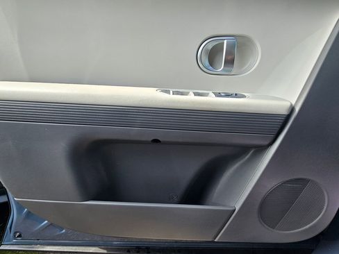 Used 2024 Hyundai Ioniq 5 SEL RWD image 9