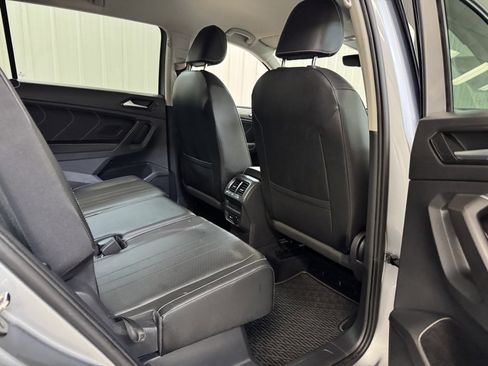 Used 2022 Volkswagen Tiguan SE image 26