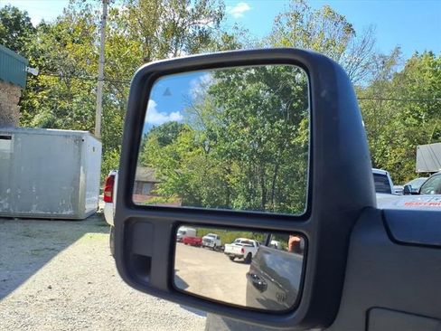 New 2026 RAM 2500 Laramie w/ Sport Appearance Package AWD/4WD image 26