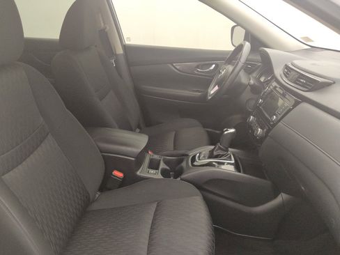 Used 2018 Nissan Rogue SV FWD image 21