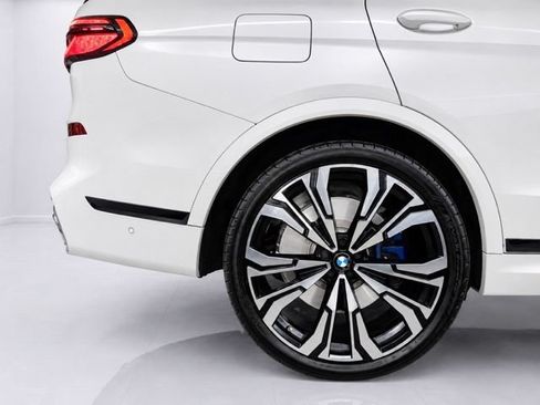 Used 2024 BMW X7 M60i w/ Executive Package AWD/4WD image 9