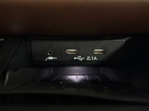 Used 2020 Subaru Outback Touring image 29