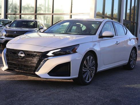 Used 2024 Nissan Altima 2.5 SL image 9