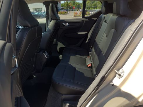 Used 2025 Volvo XC40 B5 Plus w/ Climate Package AWD/4WD image 29