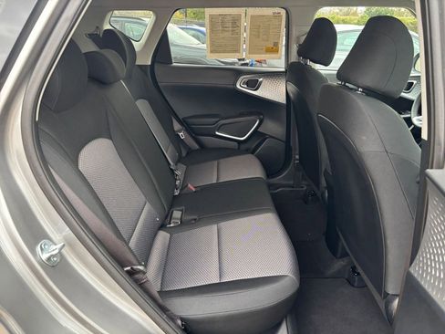 Used 2025 Kia Soul LX w/ LX Technology Package image 23