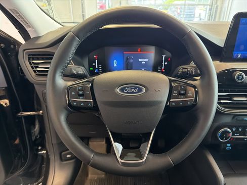 Used 2023 Ford Escape Active AWD/4WD image 18
